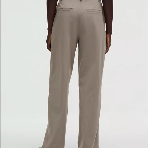Daydrift High-Rise Straight-Leg Trouser Regular - Picture 3 of 5